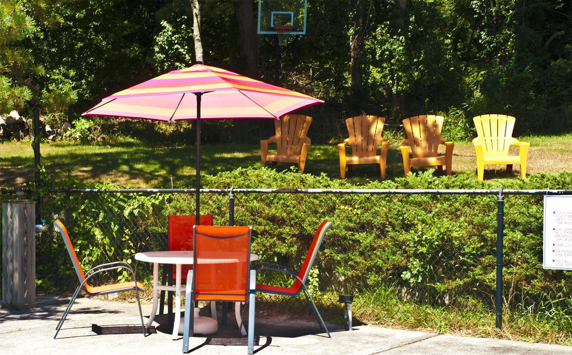The Easterner Motel サウサンプトン エクステリア 写真